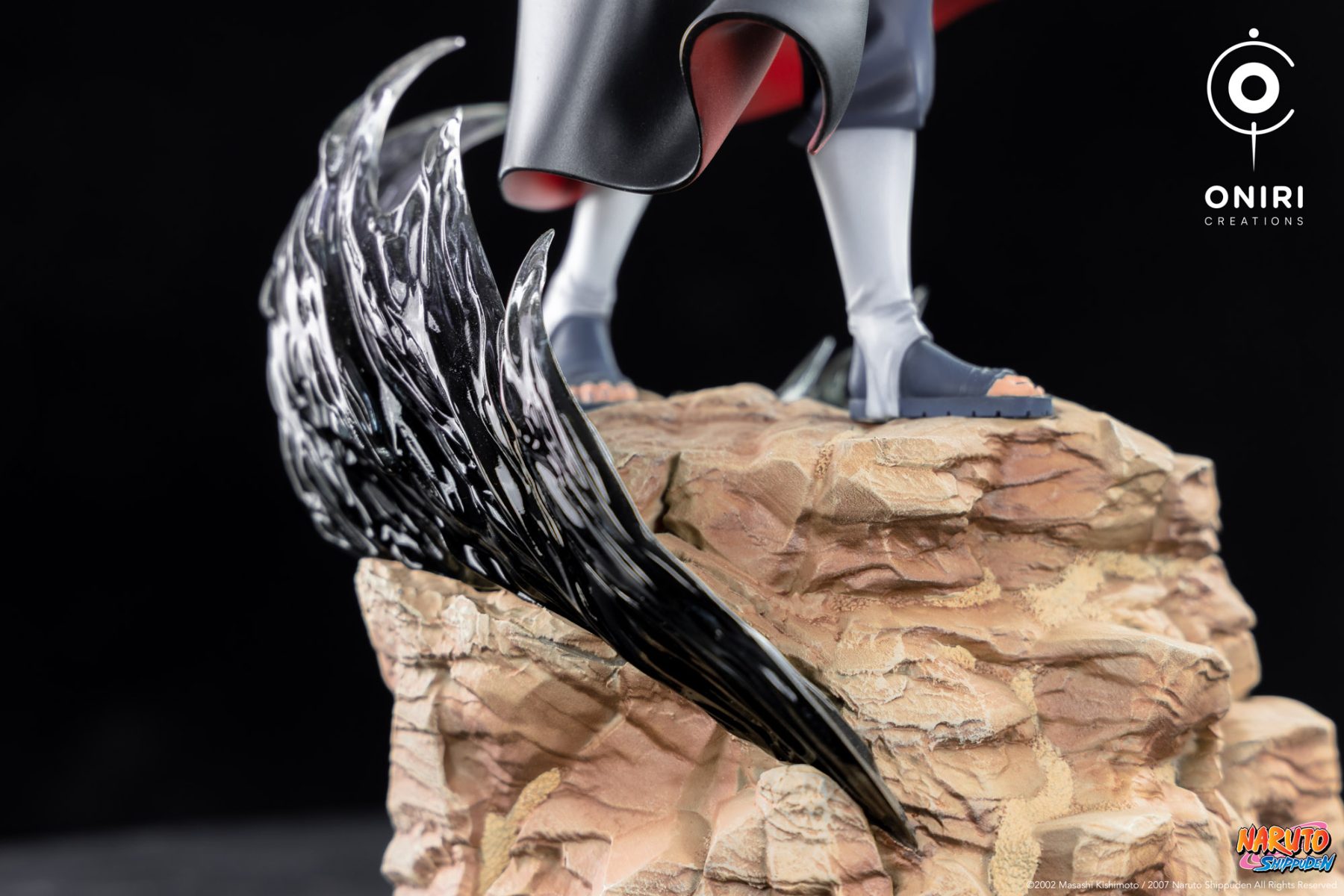 Détail des flammes de l’Amaterasu sur le socle