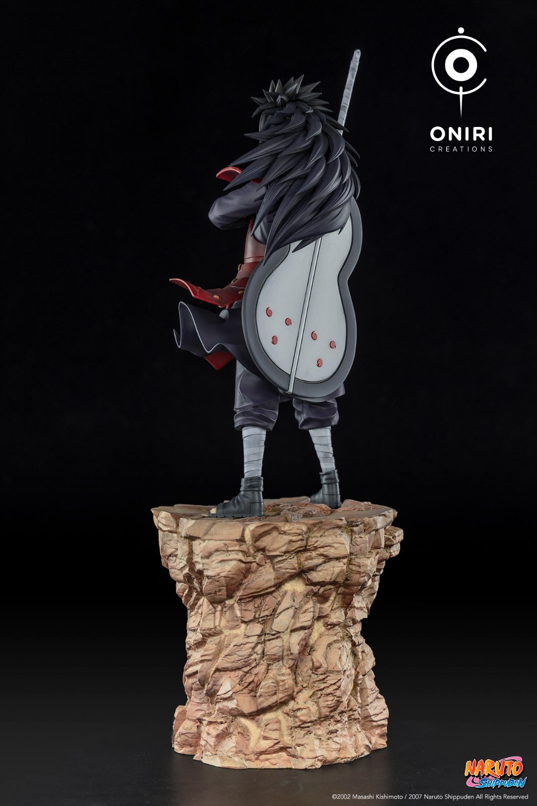 Statue Madara Uchiha, détail du socle rocheux